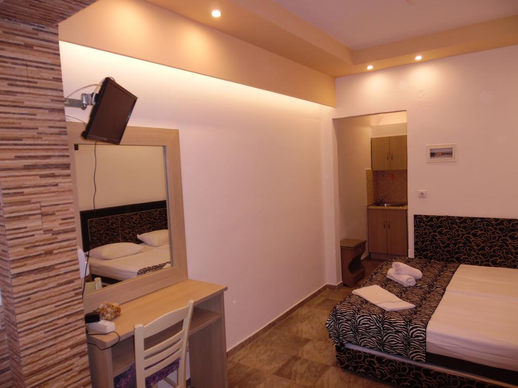Fernando Hotel Ofrínio Kültér fotó